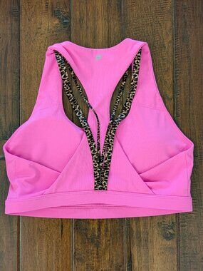 FABLETICS SPORTS BRA KESSLER MEDIUM GREAT CONDITION BARELY WORN HOT PINK LEOPARD